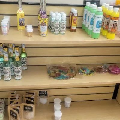 Royalty Herbs and Relaxation Boutique, LLC