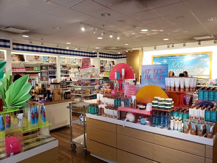 Bath & Body Works 8