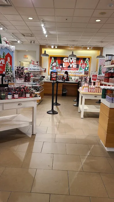 Bath & Body Works 4