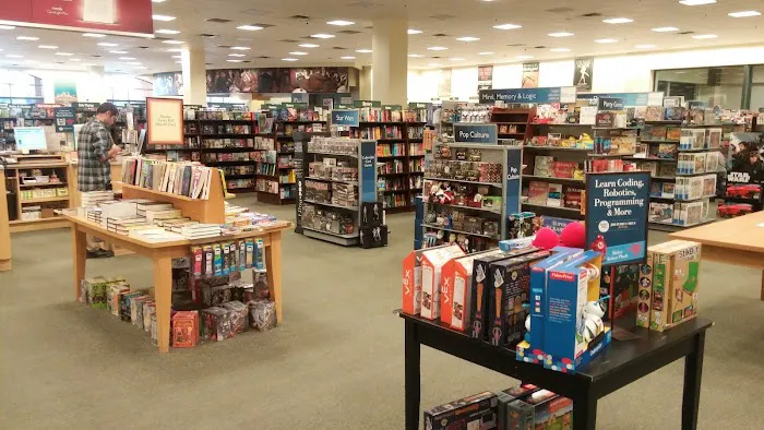 Barnes & Noble 5