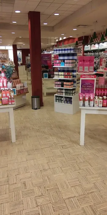 Bath & Body Works 1