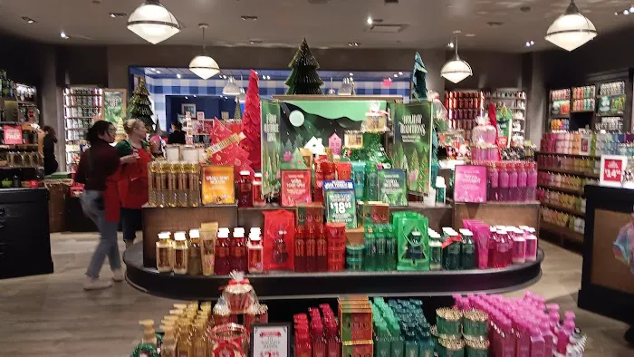 Bath & Body Works 6