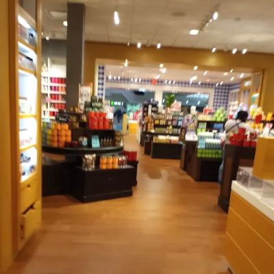 Bath & Body Works