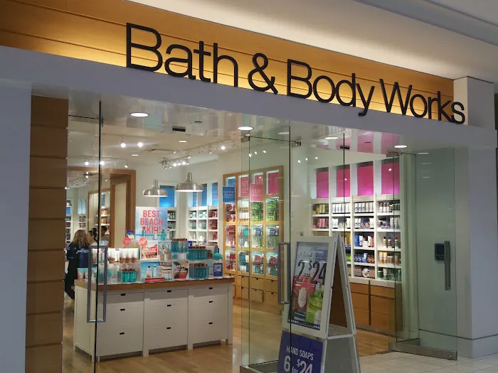 Bath & Body Works 4