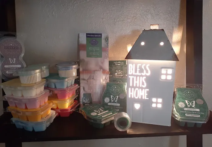 Scentsy with Jessica Hefton-Dillon 0