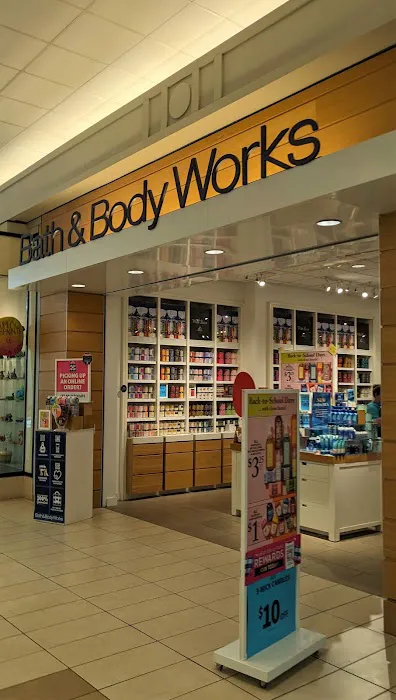 Bath & Body Works 1