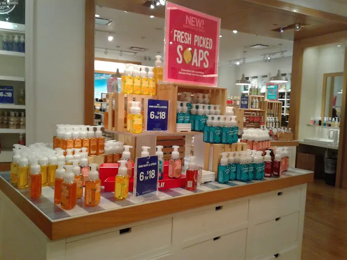 Bath & Body Works 3