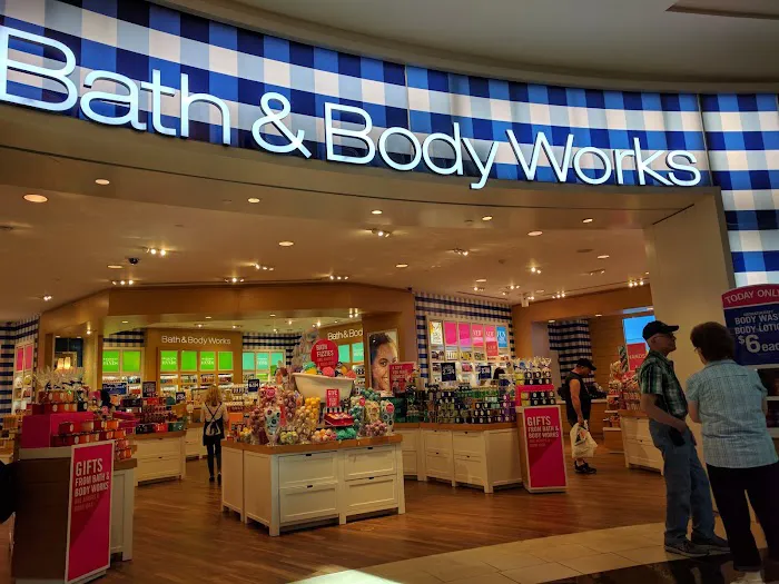 Bath & Body Works 1