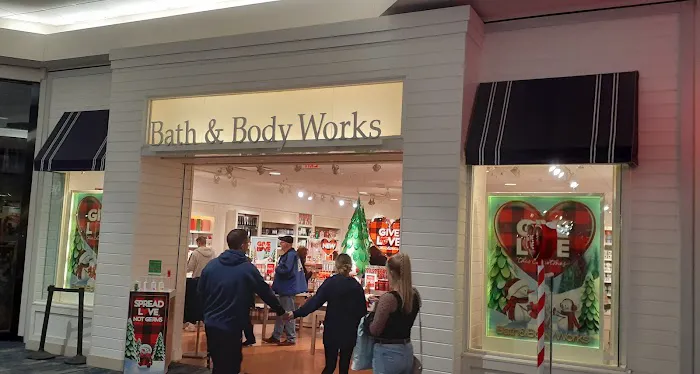 Bath & Body Works 2