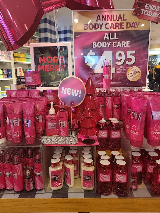 Bath & Body Works 1