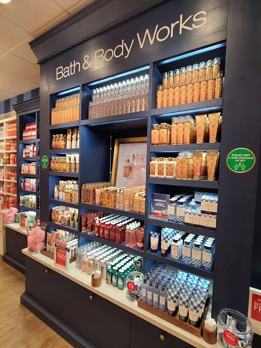 Bath & Body Works 2