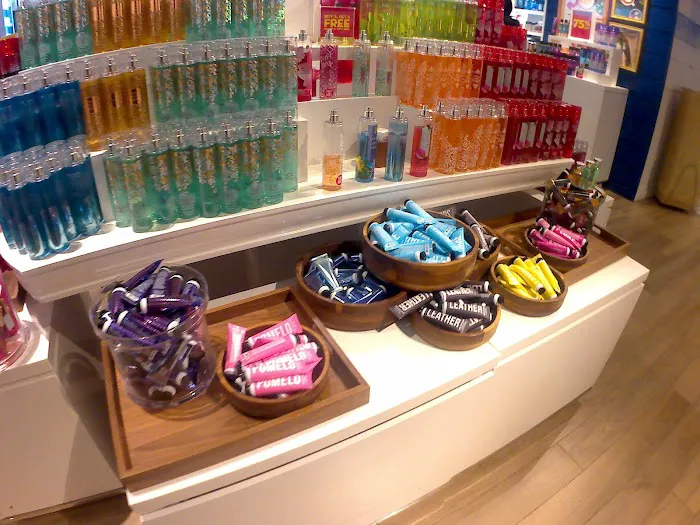 Bath & Body Works 4