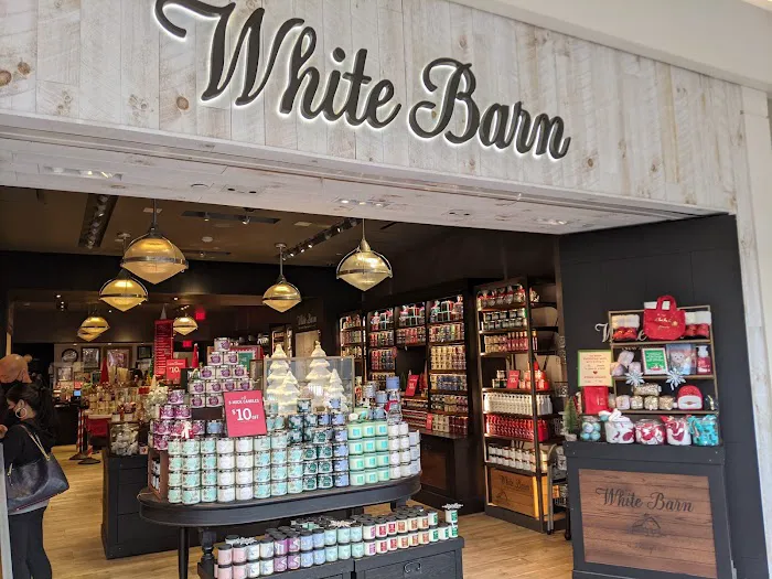 The White Barn Candle Co. 5