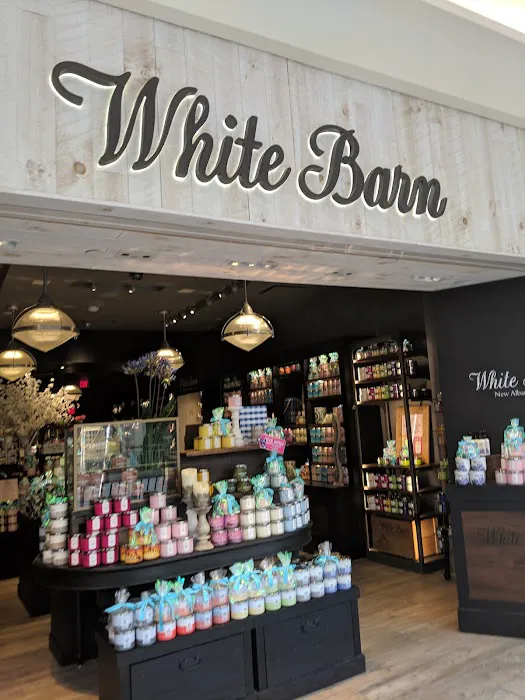 The White Barn Candle Co. 4