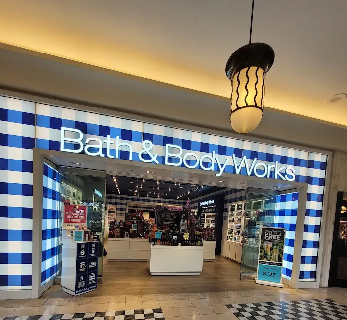 Bath & Body Works 4