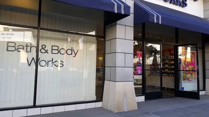 Bath & Body Works 4