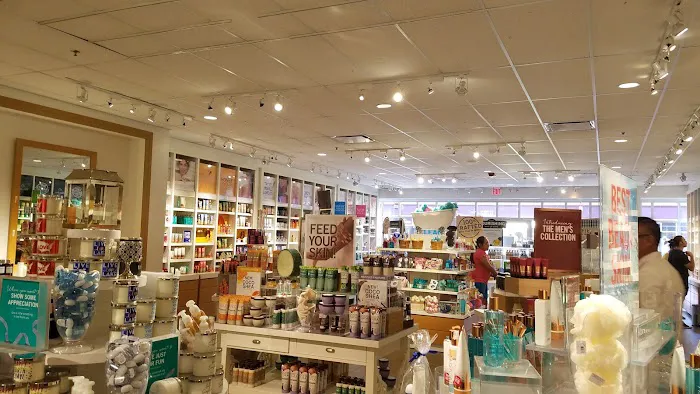 Bath & Body Works 9