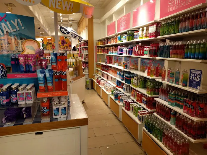 Bath & Body Works 6