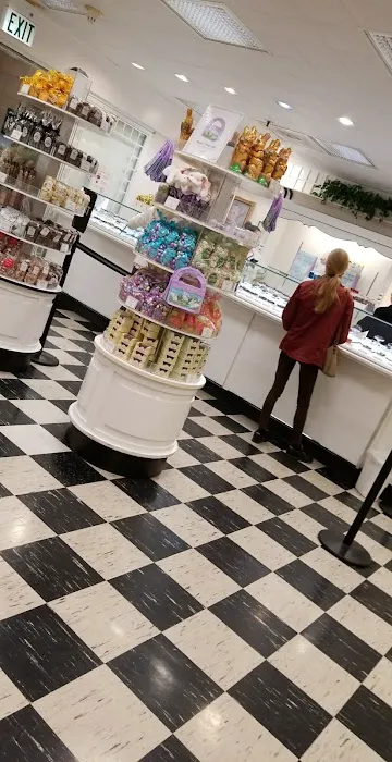 See's Candies 9