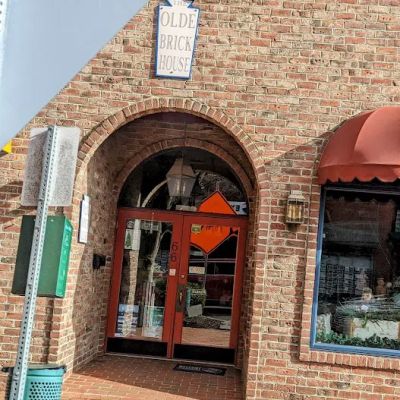 Olde Brick House