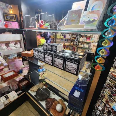 Ashley's Vintage - Old Market