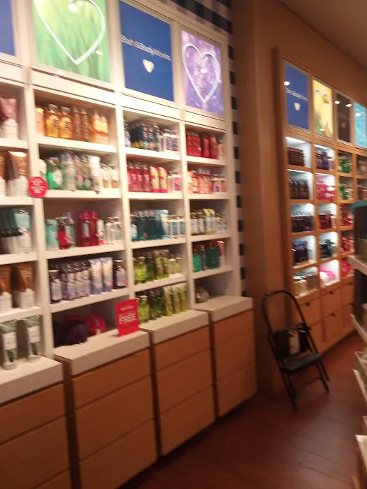 Bath & Body Works 2