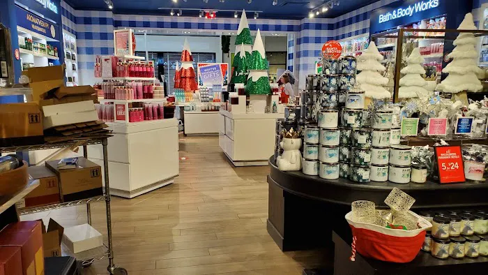 Bath & Body Works 8