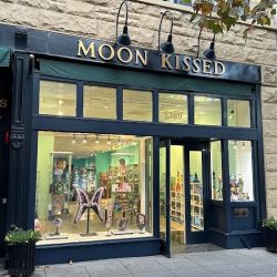 Moon Kissed ico