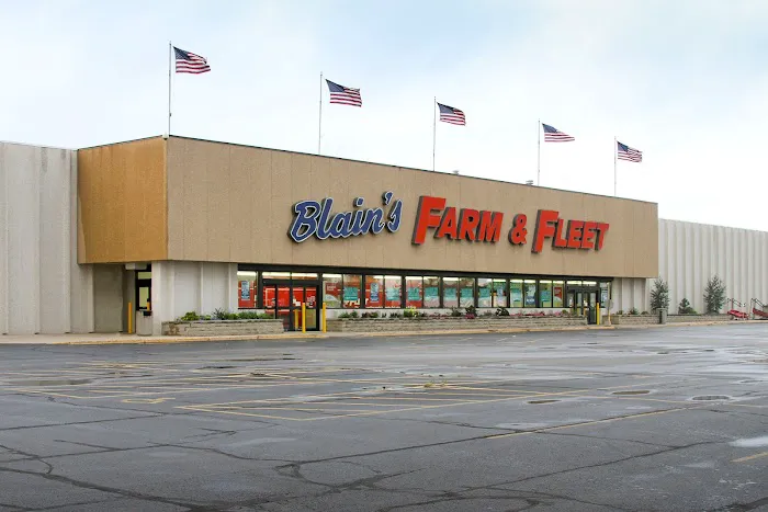 Blain's Farm & Fleet - Montgomery, Illinois 7