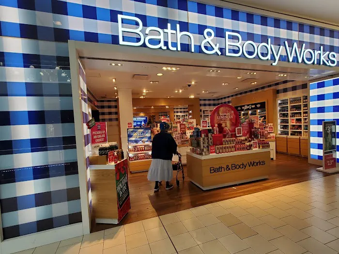 Bath & Body Works 4