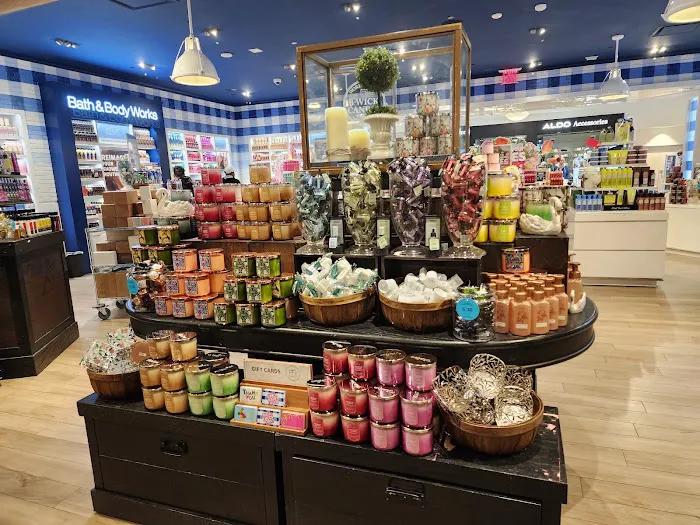 Bath & Body Works 2