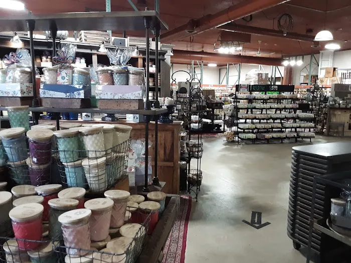 Swan Creek Candle Outlet 1