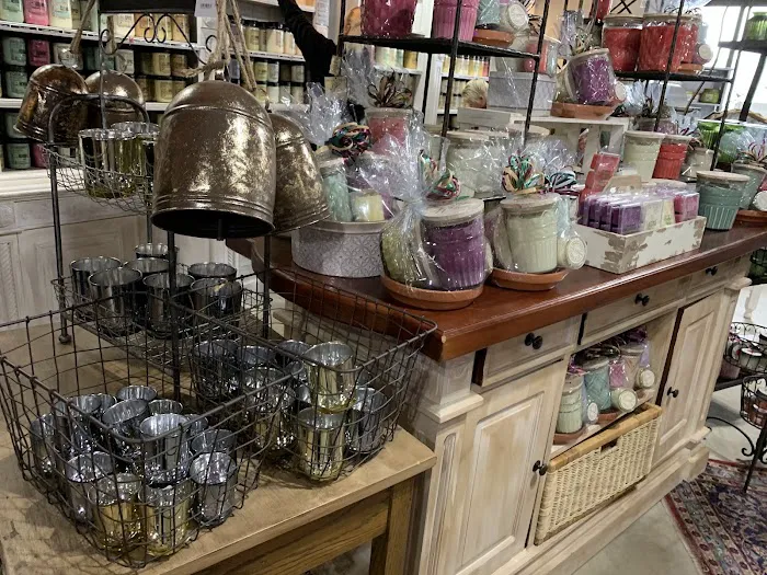 Swan Creek Candle Outlet 2