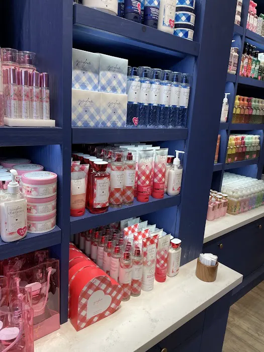 Bath & Body Works 4