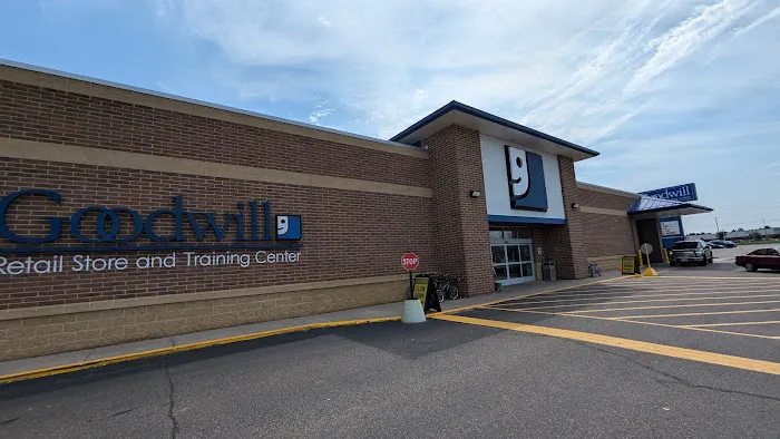 Rhinelander Goodwill Retail & Training Center 9