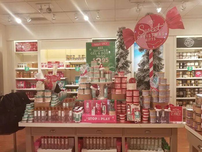 Bath & Body Works 4