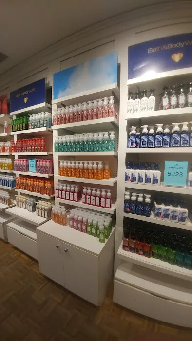 Bath & Body Works 7