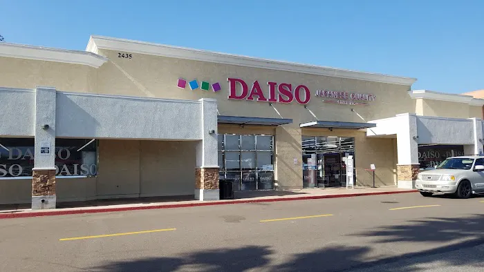 Daiso - Japanese Household Goods 0