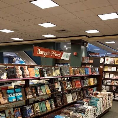 Barnes & Noble