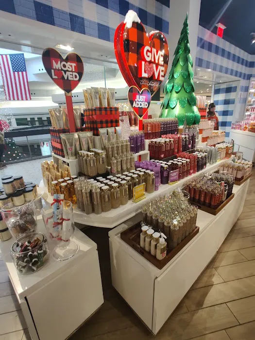 Bath & Body Works 2