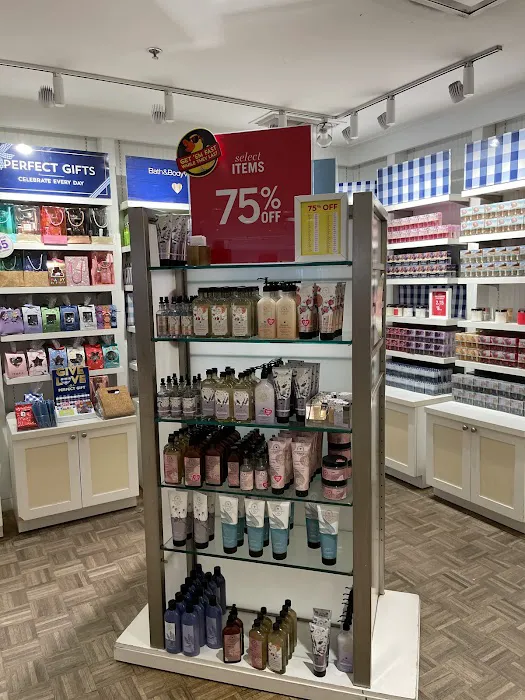 Bath & Body Works 1