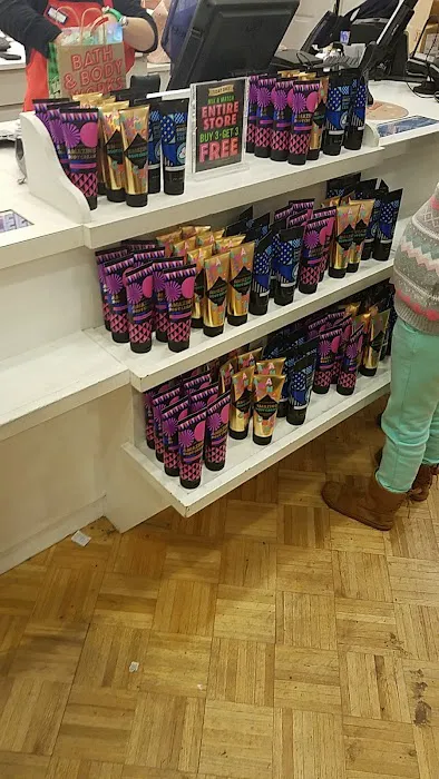 Bath & Body Works 4