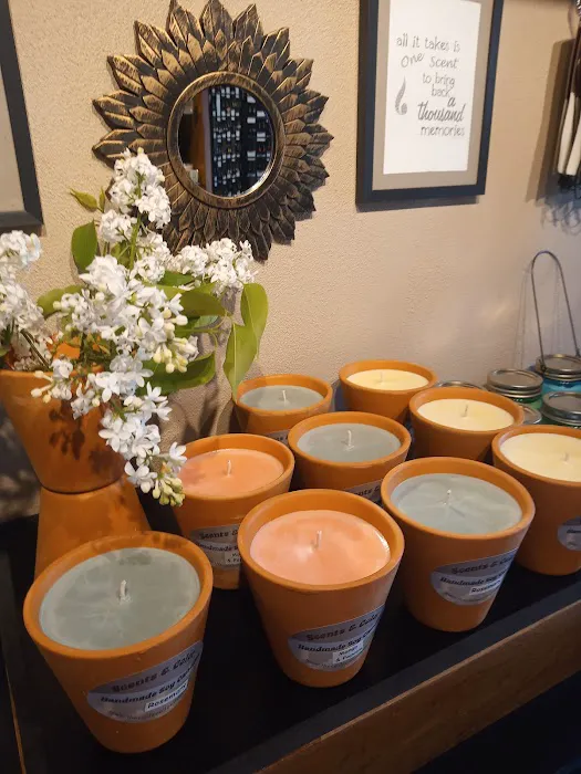 ~ Scents & Color Candle Boutique ~ 0