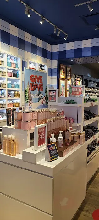 Bath & Body Works 2