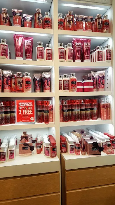 Bath & Body Works 4