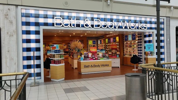 Bath & Body Works 1