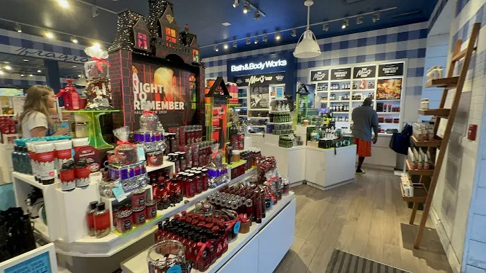 Bath & Body Works 4