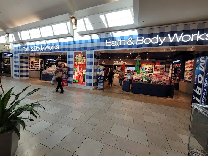 Bath & Body Works 2