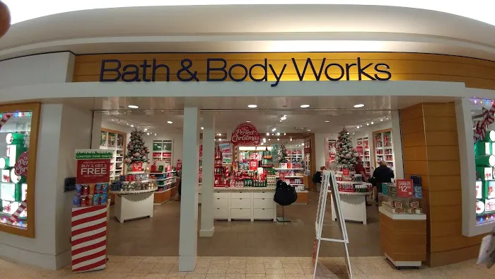 Bath & Body Works 4