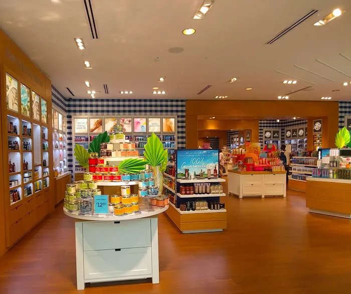 Bath & Body Works 4